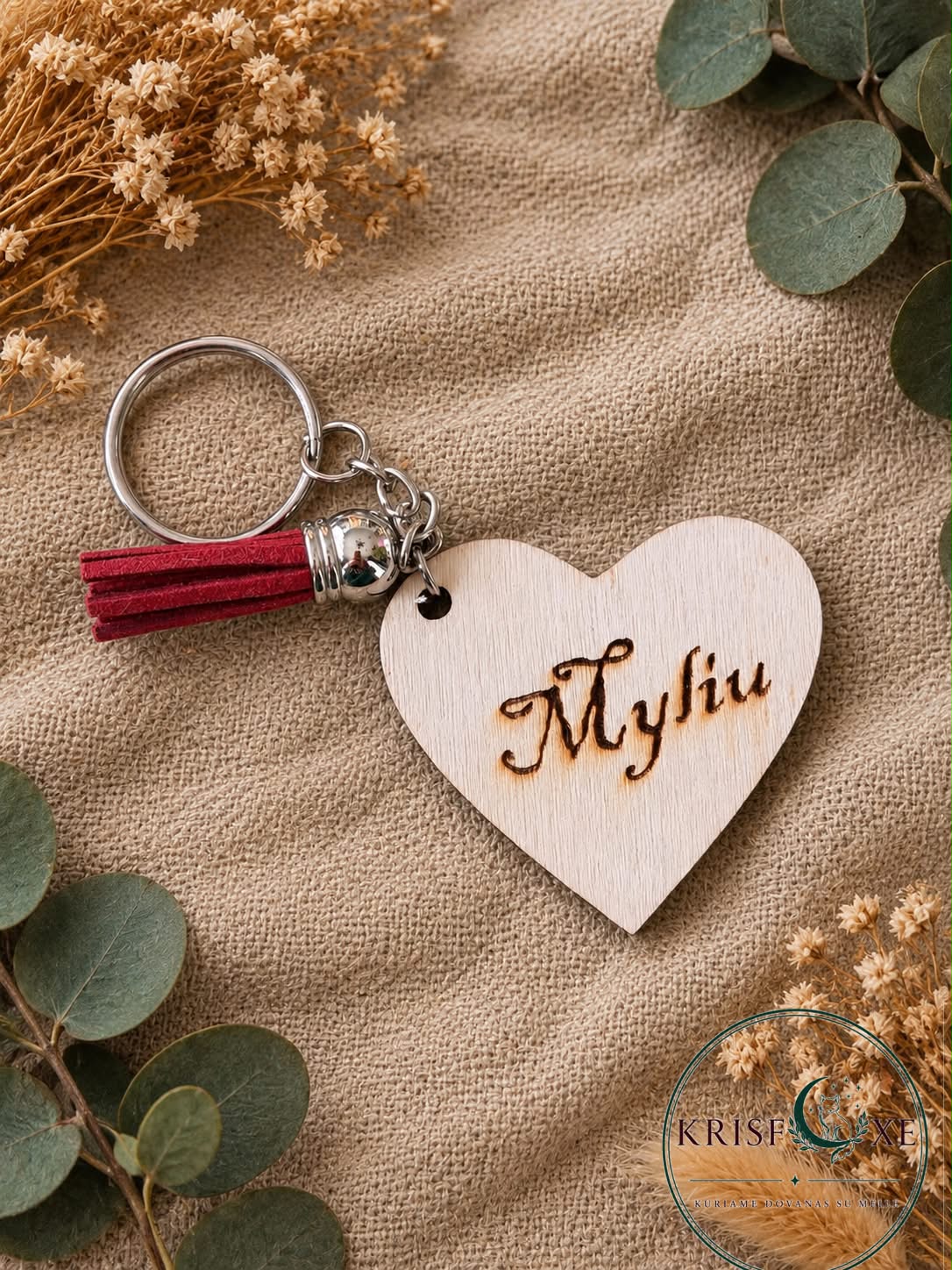 Medinis raktų pakabukas „Myliu“ – širdelė
